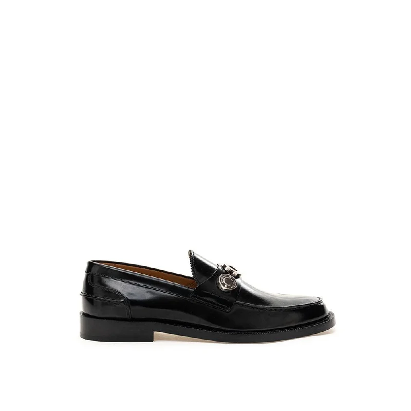 Burberry Elegant Leather Flat Shoes in Timeless Women's