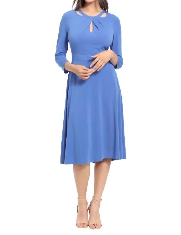 Limited Edition, Limited Price!Multi Keyhole Midi Dress in Blue